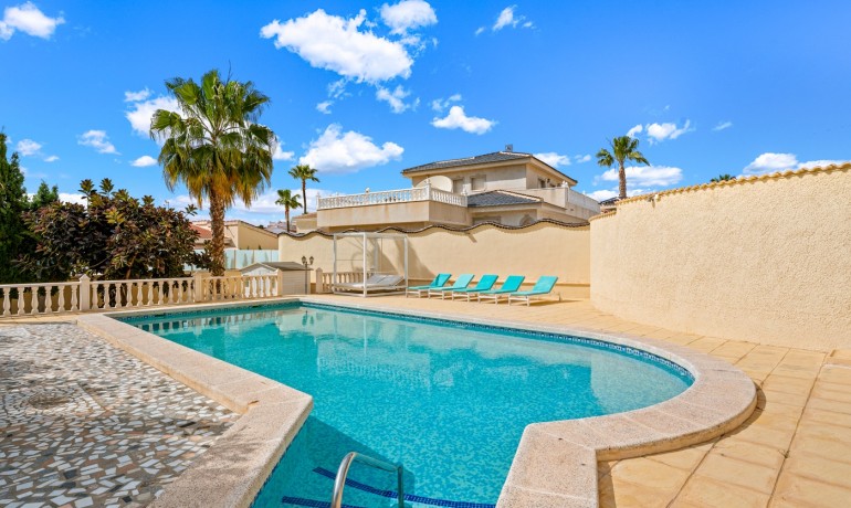 Herverkoop - Villa -
Cuidad Quesada* - Ciudad Quesada - Rojales