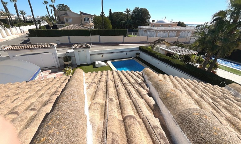 Herverkoop - Villa -
Cuidad Quesada* - Pueblo Bravo