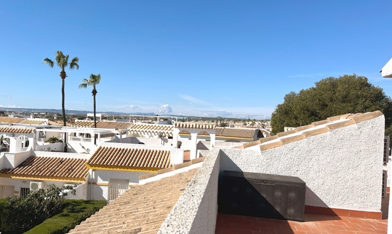 Herverkoop - Villa -
Cuidad Quesada* - Pueblo Bravo