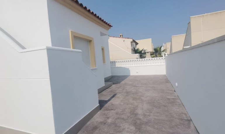 Herverkoop - Villa Detached -
Algorfa* - Lo Crispin*