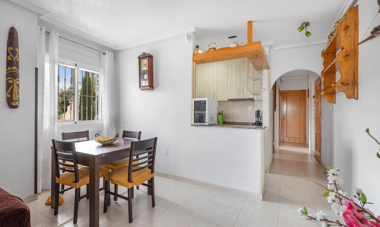 Herverkoop - Appartement / Flat -
Torrevieja* - Estacion de autobuses