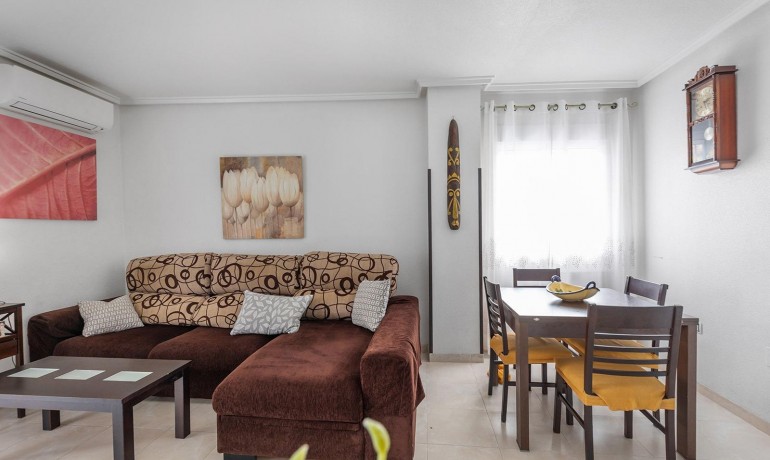 Herverkoop - Appartement / Flat -
Torrevieja* - Estacion de autobuses