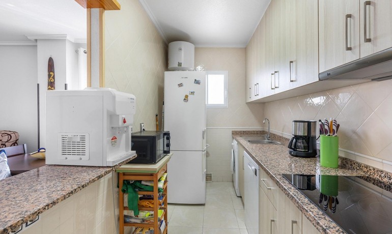 Herverkoop - Appartement / Flat -
Torrevieja* - Estacion de autobuses