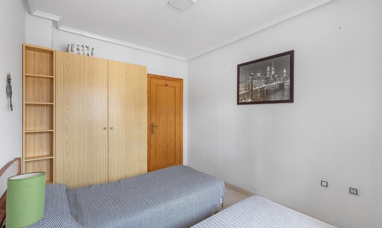 Herverkoop - Appartement / Flat -
Torrevieja* - Estacion de autobuses