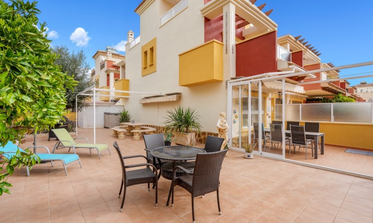 Venta - Casa -
Orihuela Costa - Villamartín