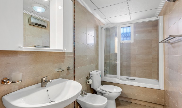 Venta - Casa -
Orihuela Costa - Villamartín