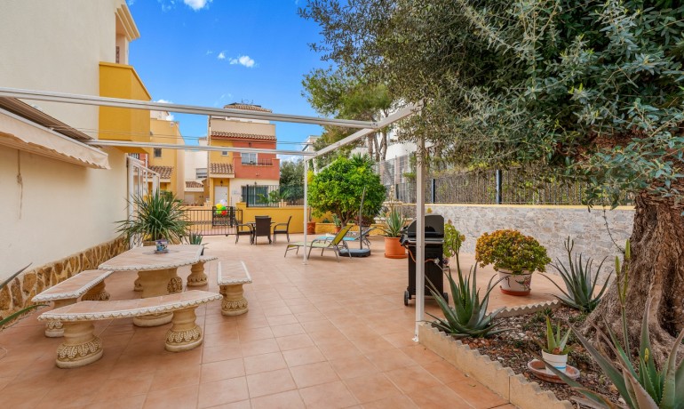 Venta - Casa -
Orihuela Costa - Villamartín