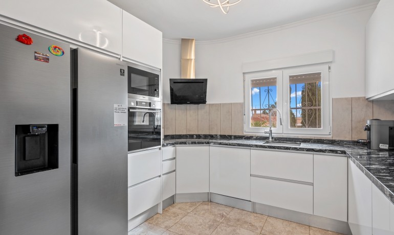 Herverkoop - Villa -
Ciudad Quesada - Ciudad Quesada - Town