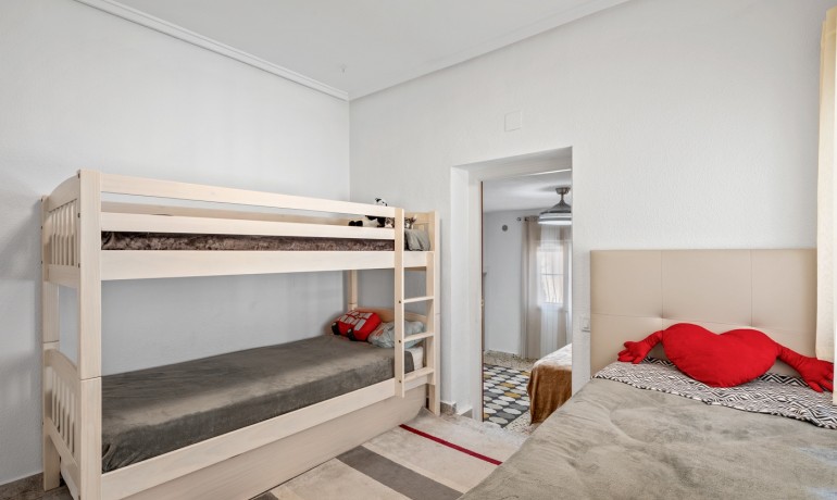 Herverkoop - Villa -
Ciudad Quesada - Ciudad Quesada - Town