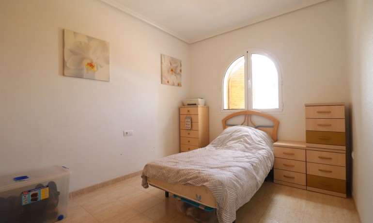 Venta - Apartamento / piso -
Daya Vieja - Daya Vieja - Town