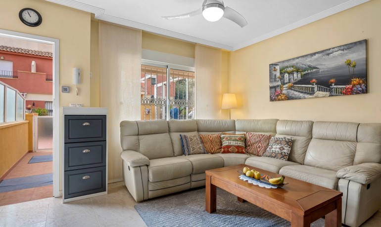 Revente - Maison -
Orihuela Costa - Villamartin