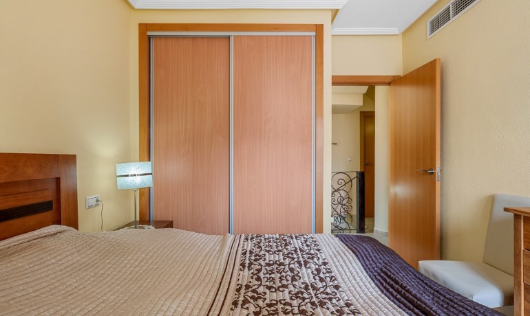 Revente - Maison -
Orihuela Costa - Villamartin