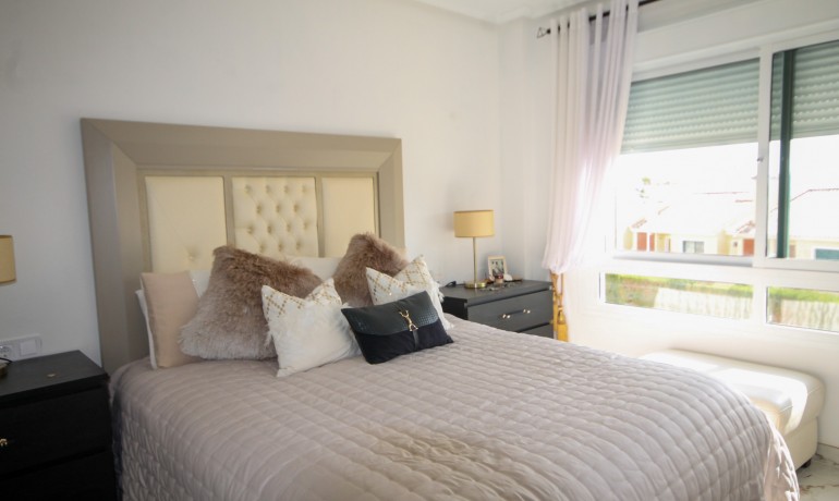 Sale - Apartment / Flat -
Orihuela Costa* - Orihuela Costa Alicante