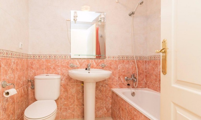 Herverkoop - Appartement / Flat -
Torrevieja* - Centro