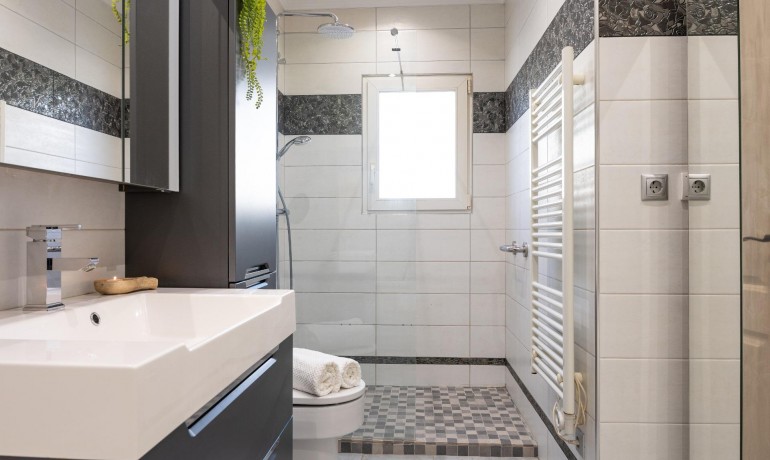 Herverkoop - Villa -
Orihuela Costa* - Playa Flamenca