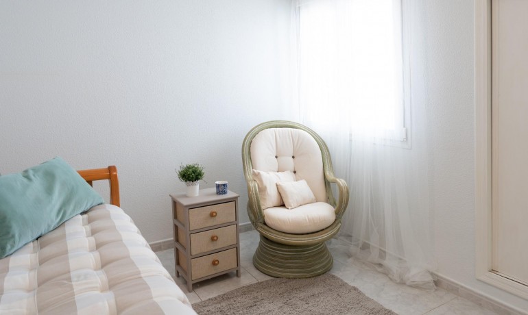 Herverkoop - Villa -
Orihuela Costa* - Playa Flamenca