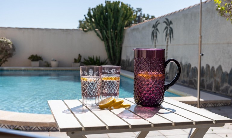 Herverkoop - Villa -
Orihuela Costa* - Playa Flamenca