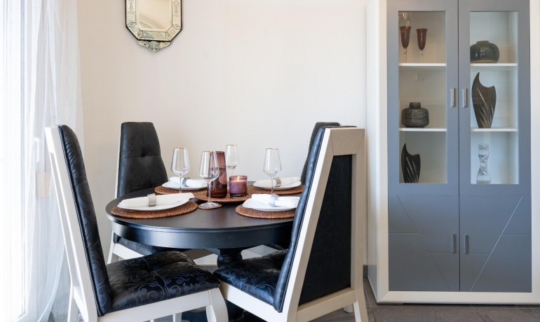 Herverkoop - Villa -
Orihuela Costa* - Playa Flamenca