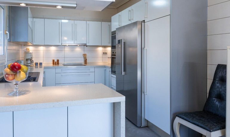 Herverkoop - Villa -
Orihuela Costa* - Playa Flamenca