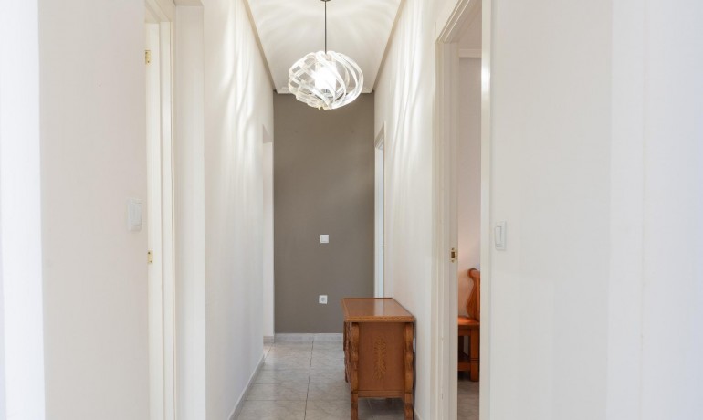 Herverkoop - Villa -
Orihuela Costa* - Playa Flamenca