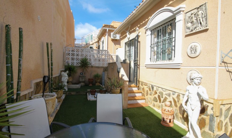 Herverkoop - Villa -
San Miguel de Salinas* - San Miguel de Salinas Alicante