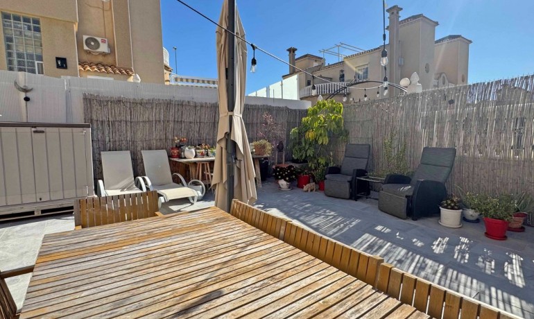 Herverkoop - Huis -
Orihuela Costa* - Villamartin*