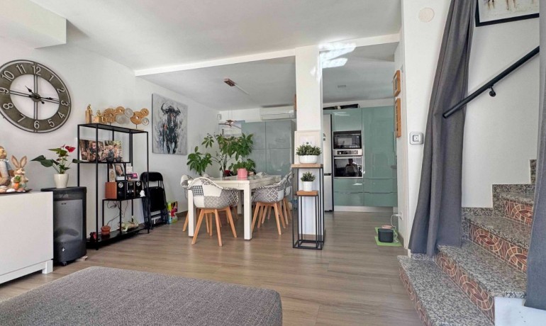 Herverkoop - Huis -
Orihuela Costa* - Villamartin*