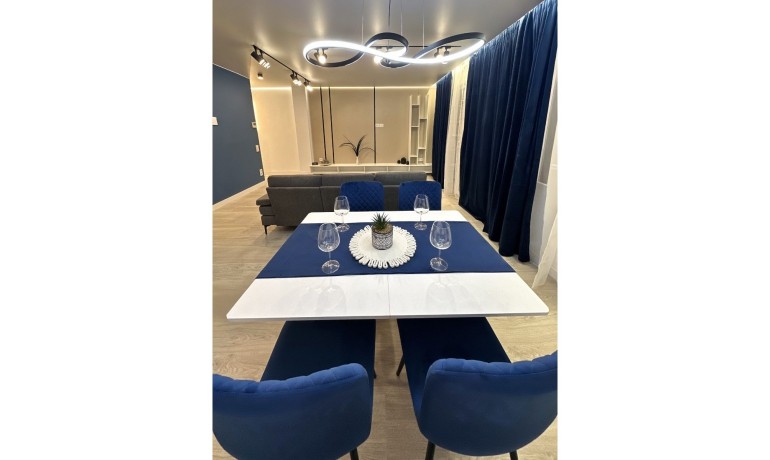 Venta - Apartamento / piso -
Torrevieja