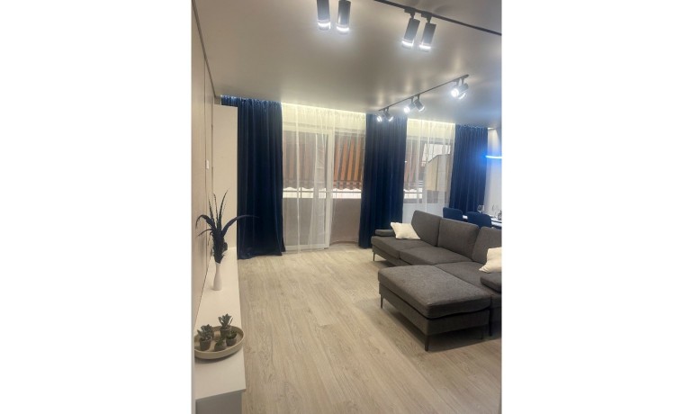 Venta - Apartamento / piso -
Torrevieja