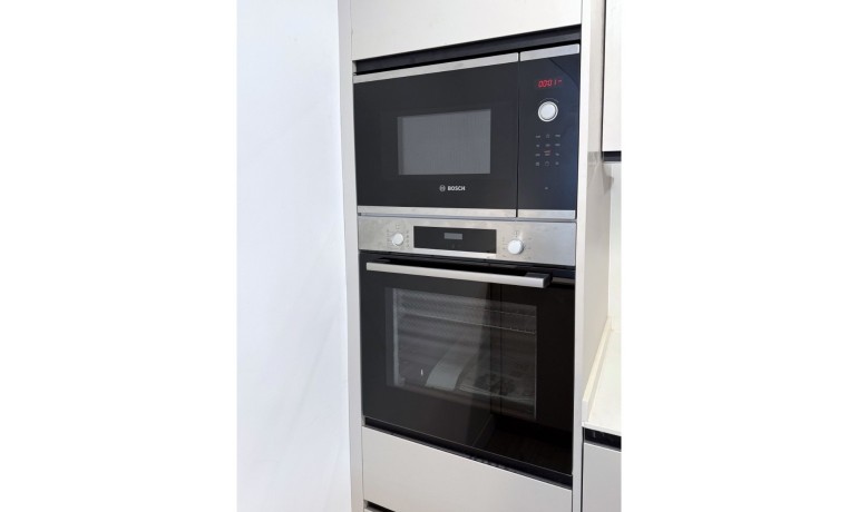 Venta - Apartamento / piso -
Torrevieja