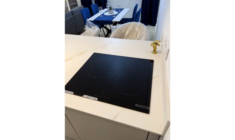 Venta - Apartamento / piso -
Torrevieja