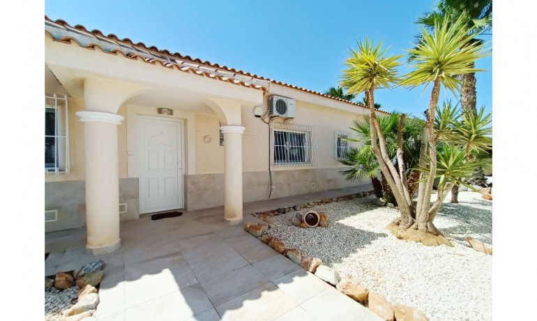 Revente - Villa -
Gea Y Truyols