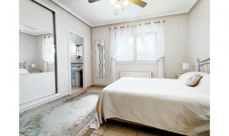 Revente - Villa -
Gea Y Truyols