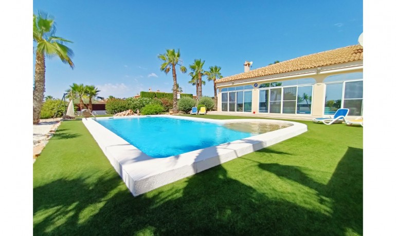 Revente - Villa -
Gea Y Truyols