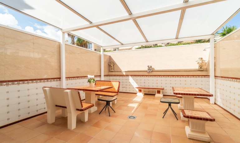 Herverkoop - Huis -
Orihuela Costa* - Villamartin