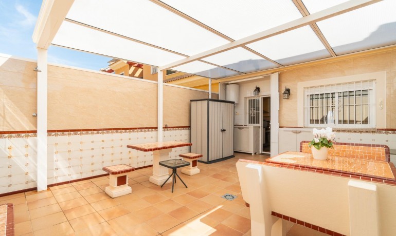 Herverkoop - Huis -
Orihuela Costa* - Villamartin