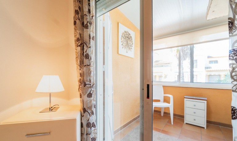 Herverkoop - Huis -
Orihuela Costa* - Villamartin