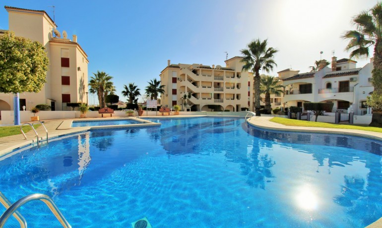 Venta - Apartamento / piso -
Playa Flamenca