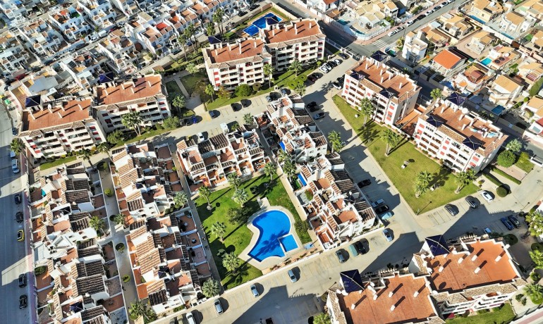 Venta - Apartamento / piso -
Playa Flamenca