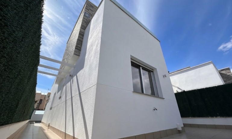 Herverkoop - Villa -
San Pedro del Pinatar* - Lo Pagan