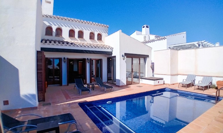 Sale - Villa -
El Valle Golf Resort