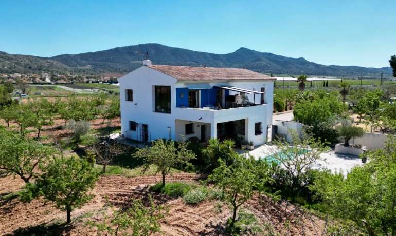 Sale - Villa -
Hondón de las Nieves - Hondón de las Nieves*