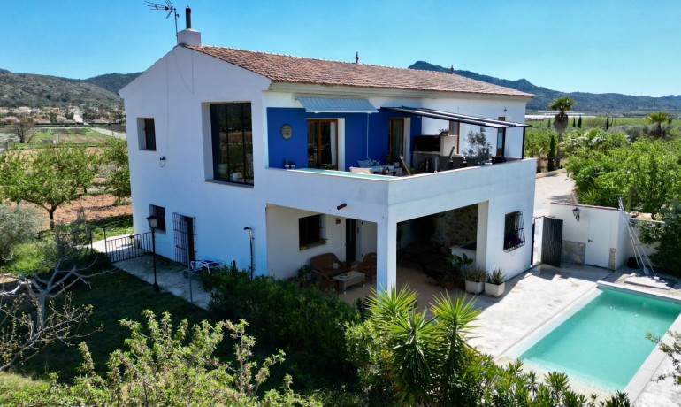 Sale - Villa -
Hondón de las Nieves - Hondón de las Nieves*