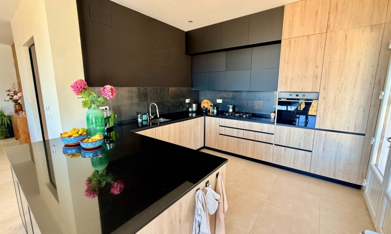 Sale - Villa -
Hondón de las Nieves - Hondón de las Nieves*