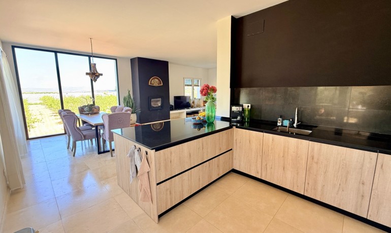 Sale - Villa -
Hondón de las Nieves - Hondón de las Nieves*