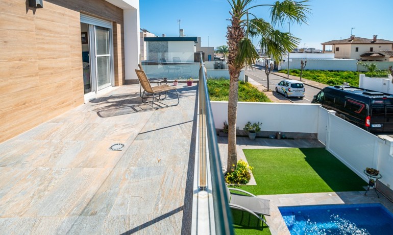 Revente - Villa -
Pilar de la Horedada*