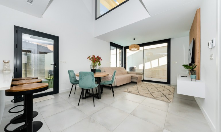 Venta - Villa -
Los Montesinos - La Herrada