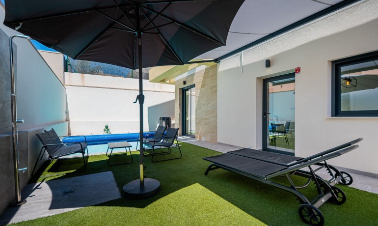 Venta - Villa -
Los Montesinos - La Herrada