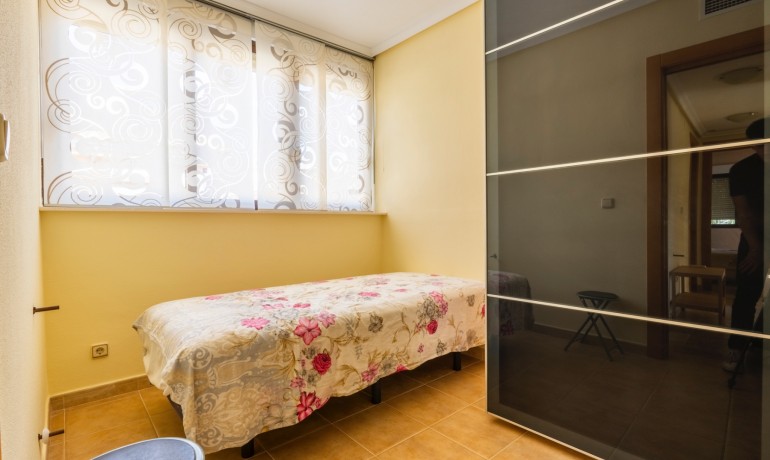 Sale - Villa -
Villamartín