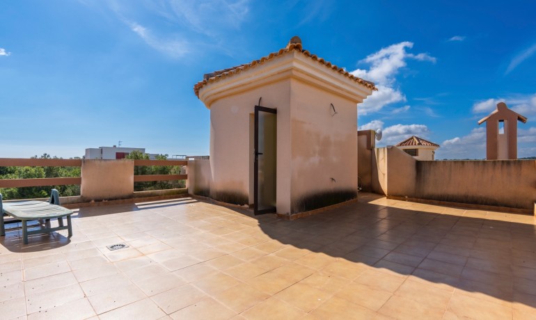 Sale - Villa -
Villamartín
